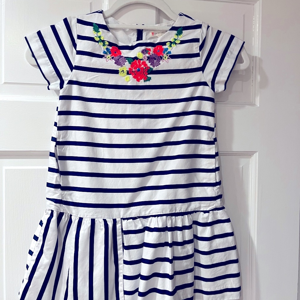 Crewcuts girls striped white and navy dress with floral accent. Size 5.
